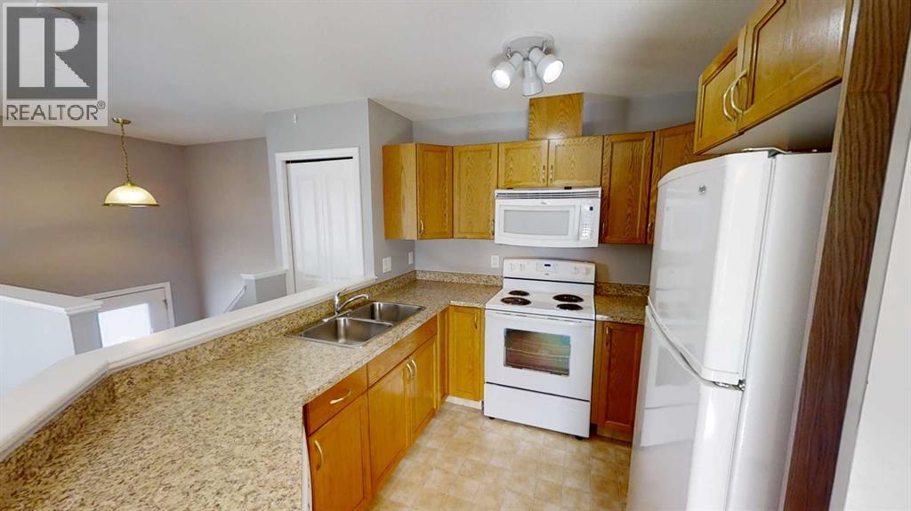 Source URL: https://ddfcdn.realtor.ca/listing/TS639112680962100000/reb38/highres/6/A2296706_2.jpg