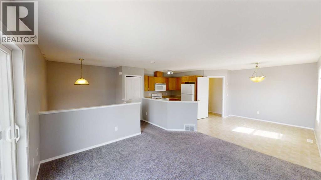 Source URL: https://ddfcdn.realtor.ca/listing/TS639112680969030000/reb38/highres/6/A2296706_4.jpg