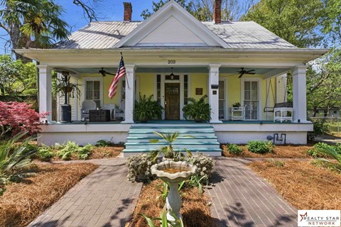 203 Williams Street 3 Beds Apartment for Rent