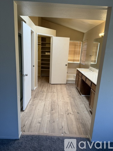12021 Heritage Dr 5 Beds Condo for Rent - Photo gallery 3