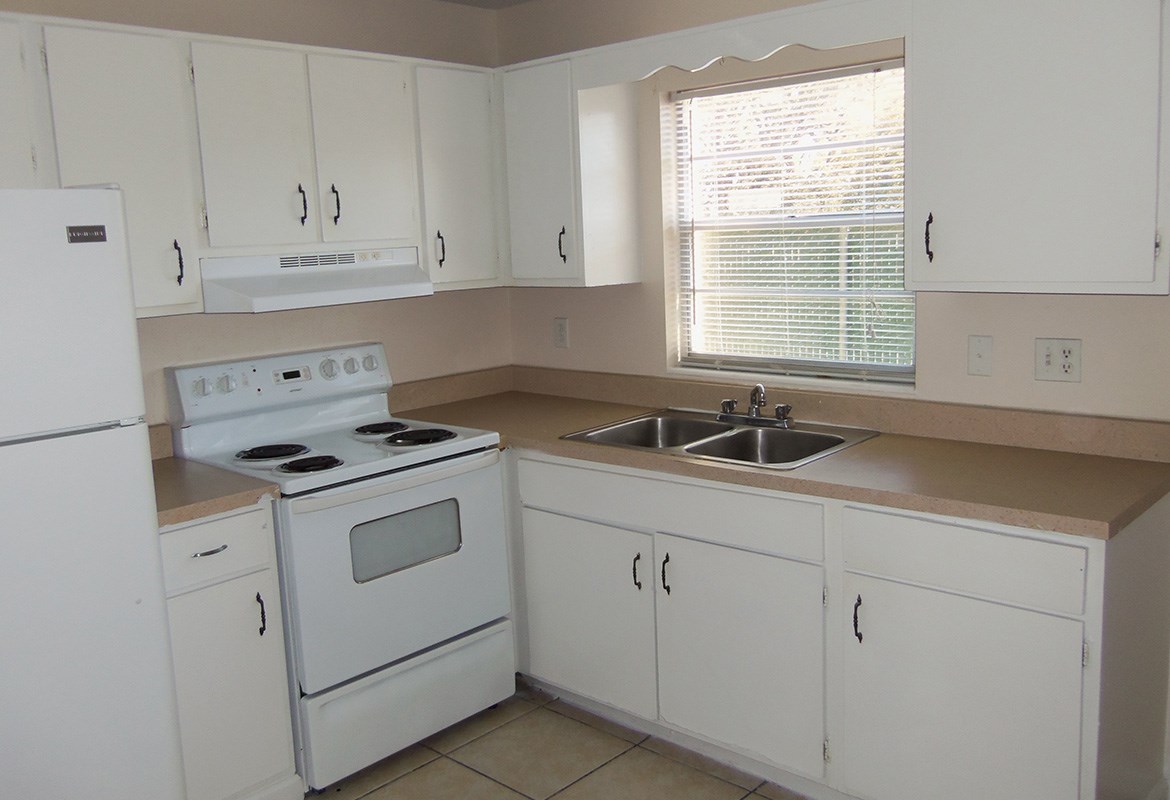 Lakeland Manor Apartments, 929 Gilmore Ave Suite 75, Lakeland, FL RENTCafé