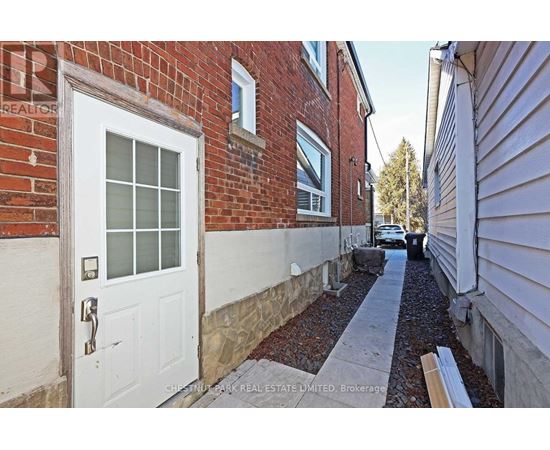 Source URL: https://ddfcdn.realtor.ca/listing/TS639104135423970000/reb82/highres/2/w12933532_2.jpg