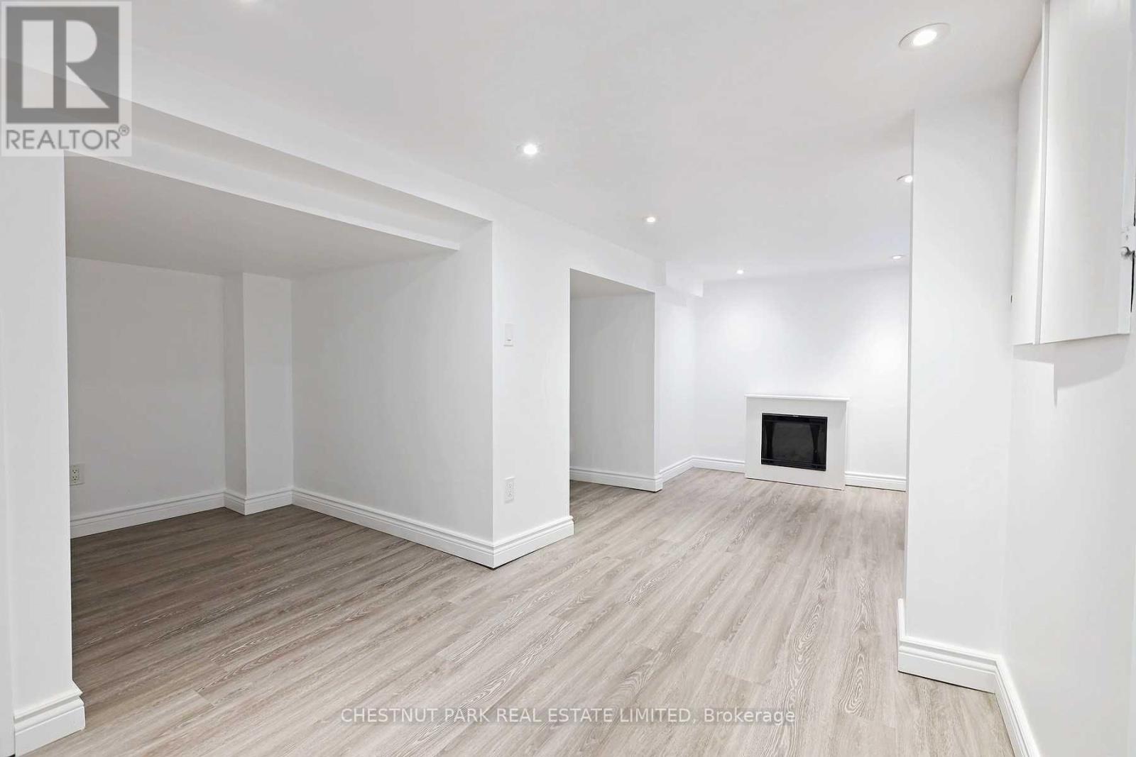 Source URL: https://ddfcdn.realtor.ca/listing/TS639104135423970000/reb82/highres/2/w12933532_6.jpg