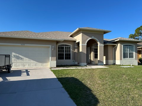 AC - 6025 NW Wolverine Road 4 Beds Apartment for Rent