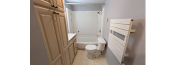 3 Bedrooms, 1 Bathroom