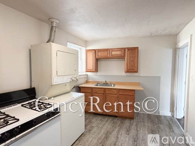 1-bedroom apartment at 3540 Columbia Pkwy in Cincinnati, OH