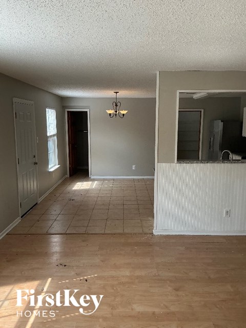 8636 Aylesworth Drive 3 Beds Apartment for Rent