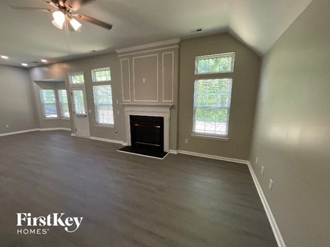 147 Gabriel Drive 3 Beds Apartment for Rent