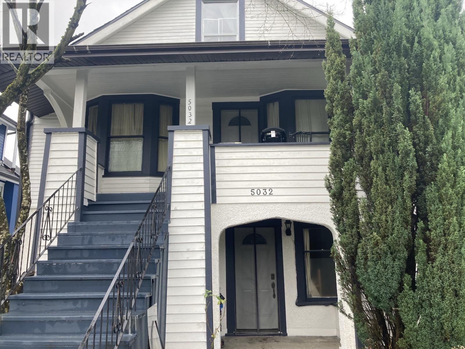 A house with the number 5032 on the front.