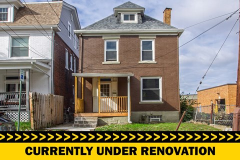 206 Center Street 4 Beds Apartment for Rent