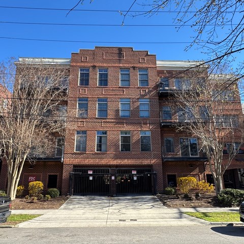 Unit 303 3 Beds Apartment for Rent