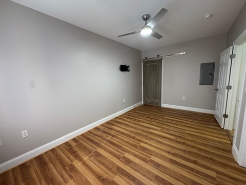Unit 303 3 Beds Apartment for Rent