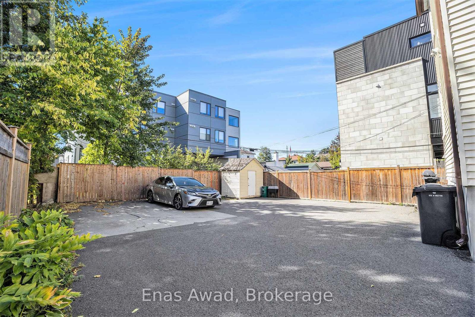 3 - 72 JOLLIET AVENUE 2 Beds Home, Multifamily, Triplex for Rent - Photo gallery 2