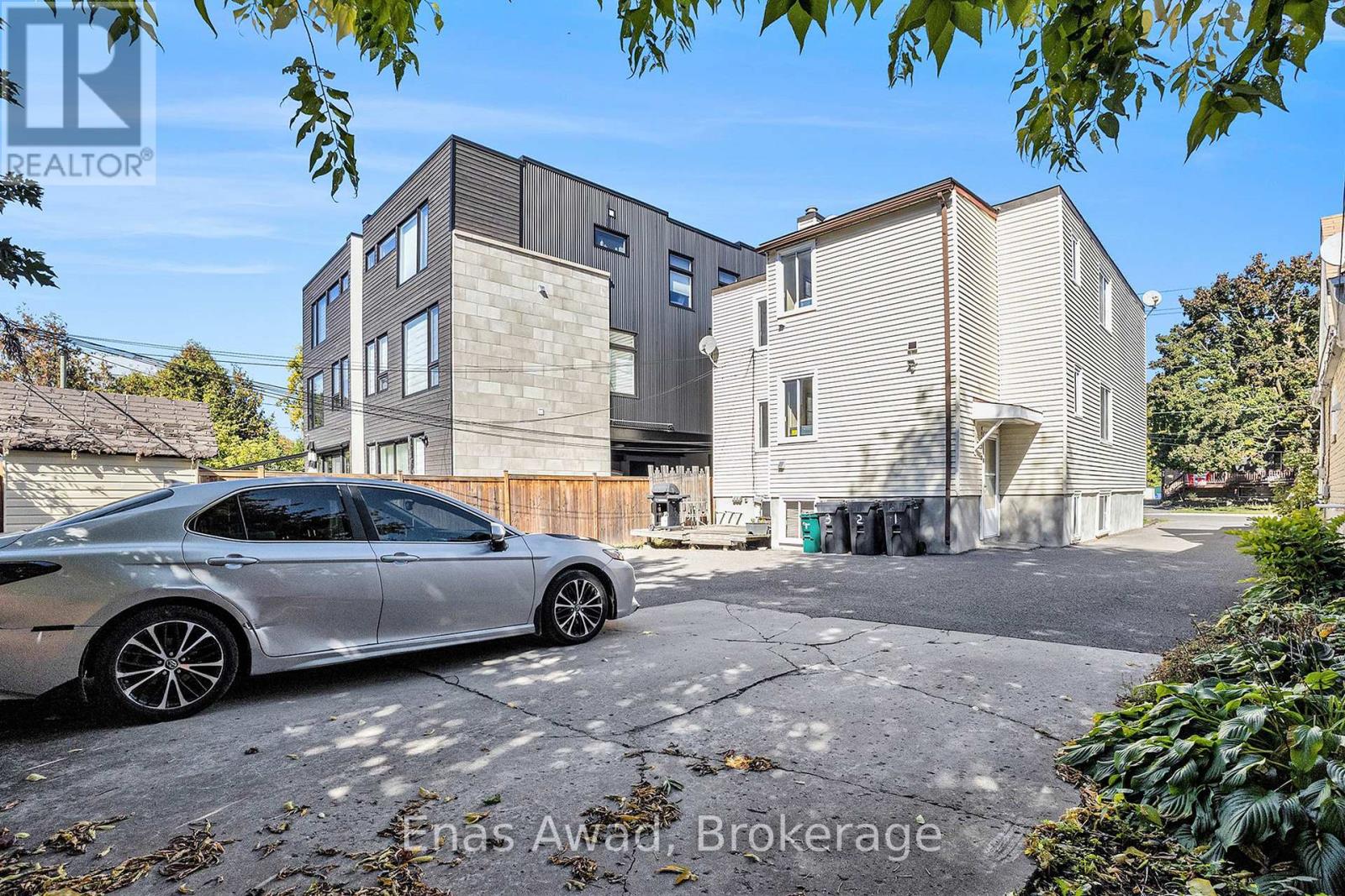 3 - 72 JOLLIET AVENUE 2 Beds Home, Multifamily, Triplex for Rent - Photo gallery 3