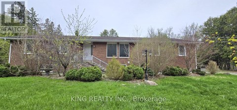 8486 CREDITVIEW ROAD 8 Beds Apartment for Rent