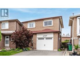 A house with the number 4327 on it is for sale.