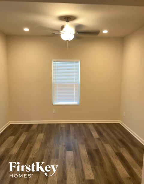 4096 Clay Ct SE 4 Beds Apartment for Rent