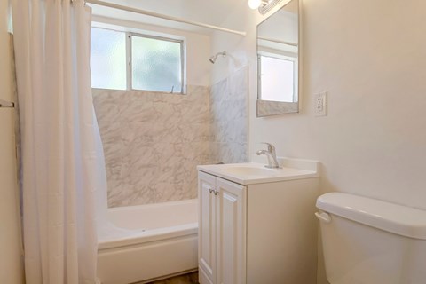 123 W. Acacia Ave. Studio-1 Apartment for Rent