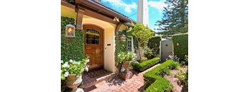 3/3 2400 sqft
