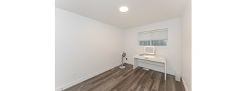 3 Beds, 2 Baths, 1880 Sq Ft