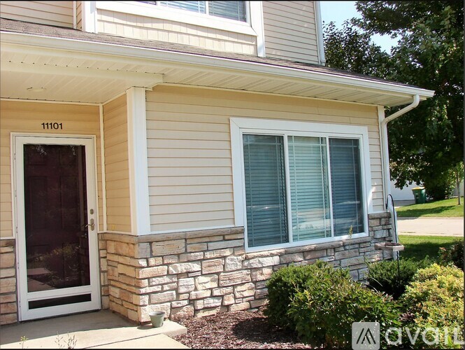 A house with the number 11101 on the front door.