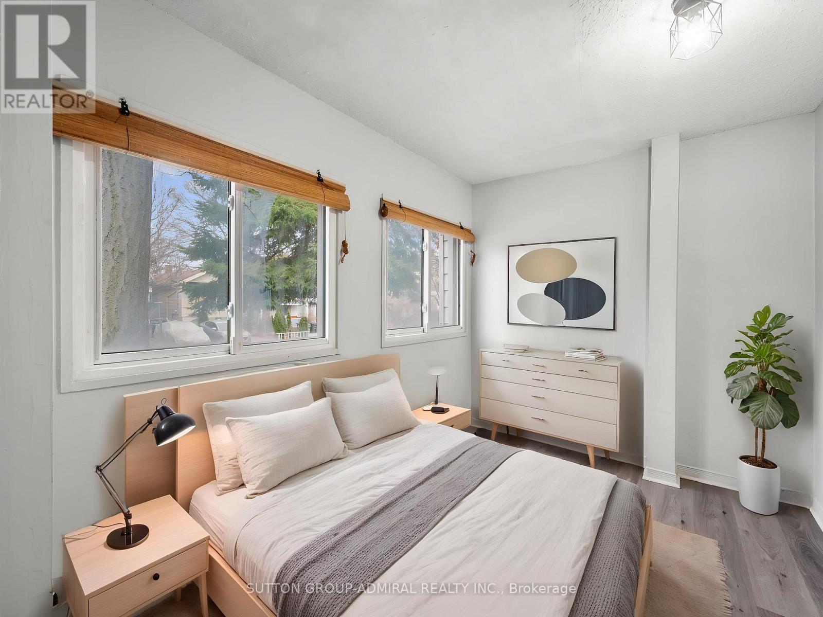 Source URL: https://ddfcdn.realtor.ca/listing/TS639112611913400000/reb82/highres/2/e12959372_7.jpg