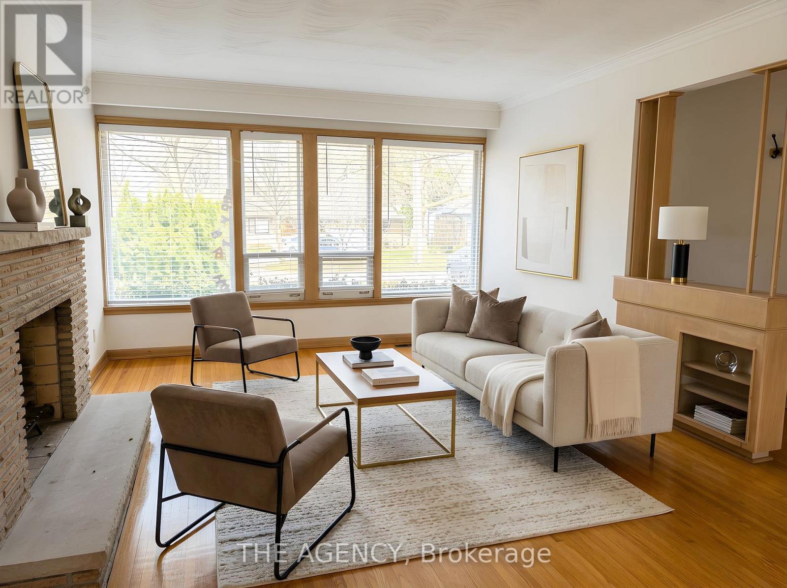 Source URL: https://ddfcdn.realtor.ca/listing/TS639112483792570000/reb82/highres/4/w12964214_2.jpg