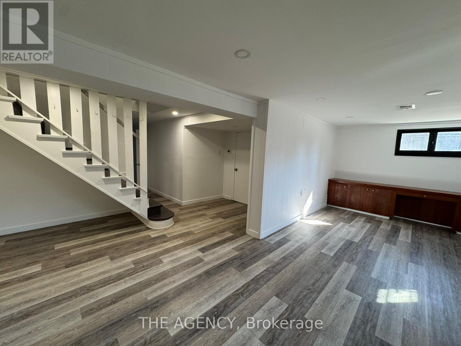 Source URL: https://ddfcdn.realtor.ca/listing/TS639112490475900000/reb82/highres/4/w12964484_2.jpg