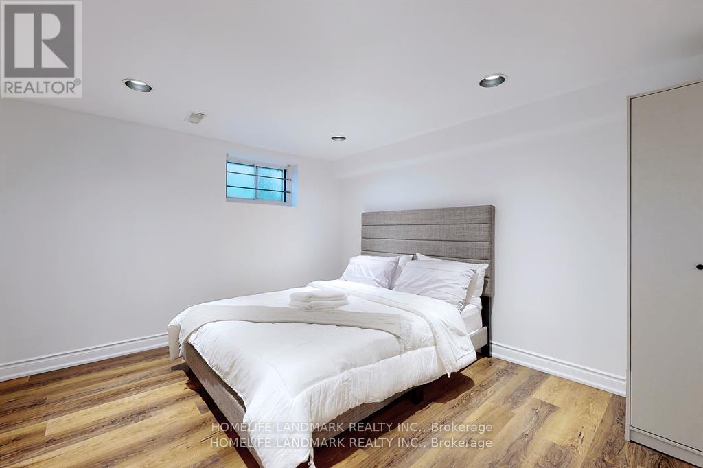 Source URL: https://ddfcdn.realtor.ca/listing/TS639112438496470000/reb82/highres/2/c12968462_12.jpg
