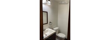 2/2 1950 sqft