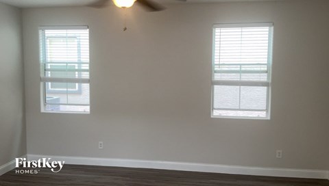 684 Moonlight Stroll Street 3 Beds Apartment for Rent
