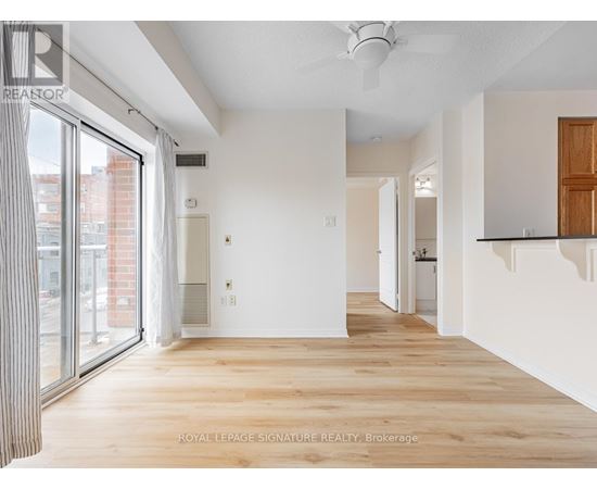 Source URL: https://ddfcdn.realtor.ca/listing/TS639112438743900000/reb82/highres/0/w12970050_7.jpg