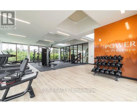 Source URL: https://ddfcdn.realtor.ca/listing/TS639112451576800000/reb76/highres/4/x12970214_21.jpg