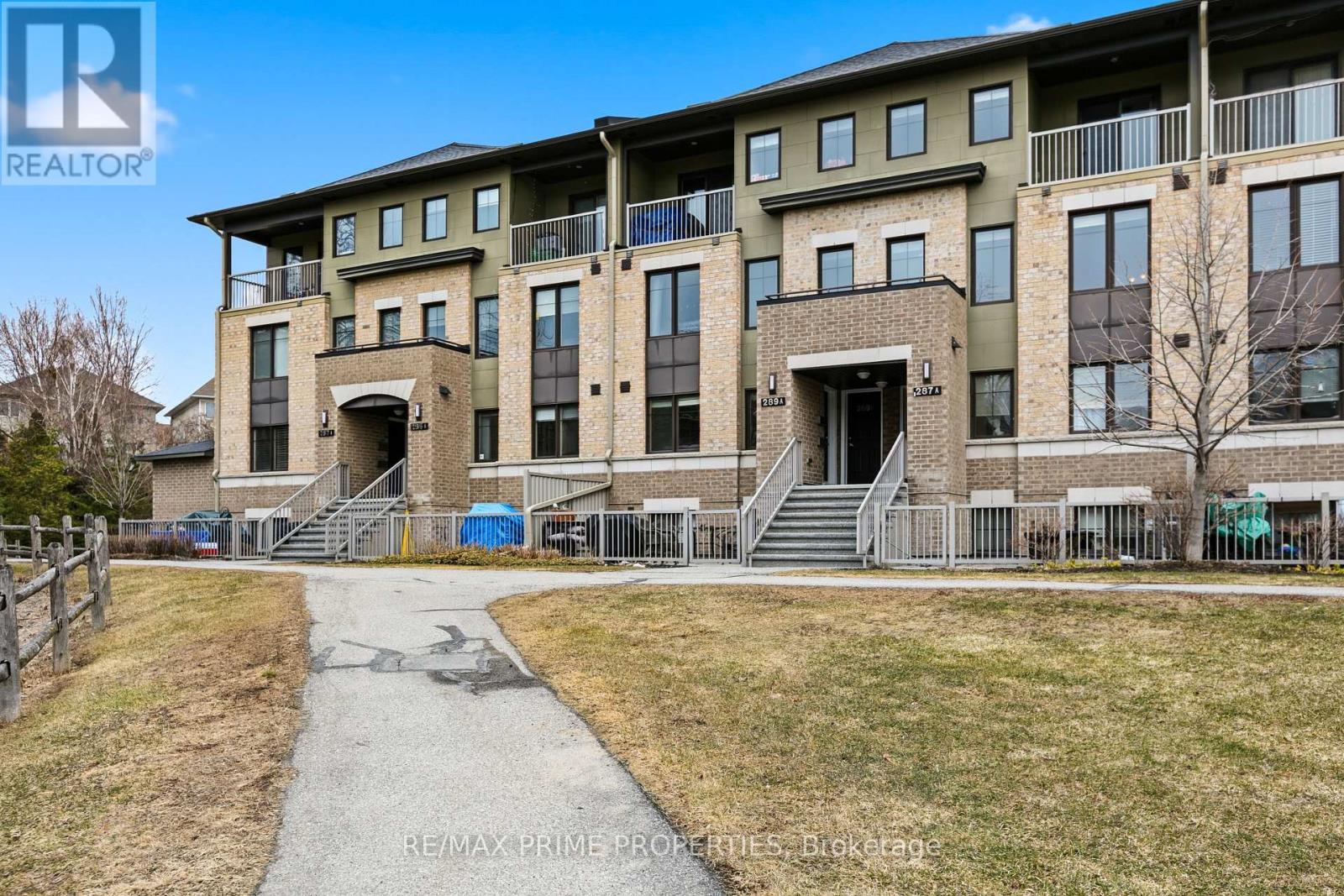 Source URL: https://ddfcdn.realtor.ca/listing/TS639112444080700000/reb76/highres/4/x12970624_1.jpg