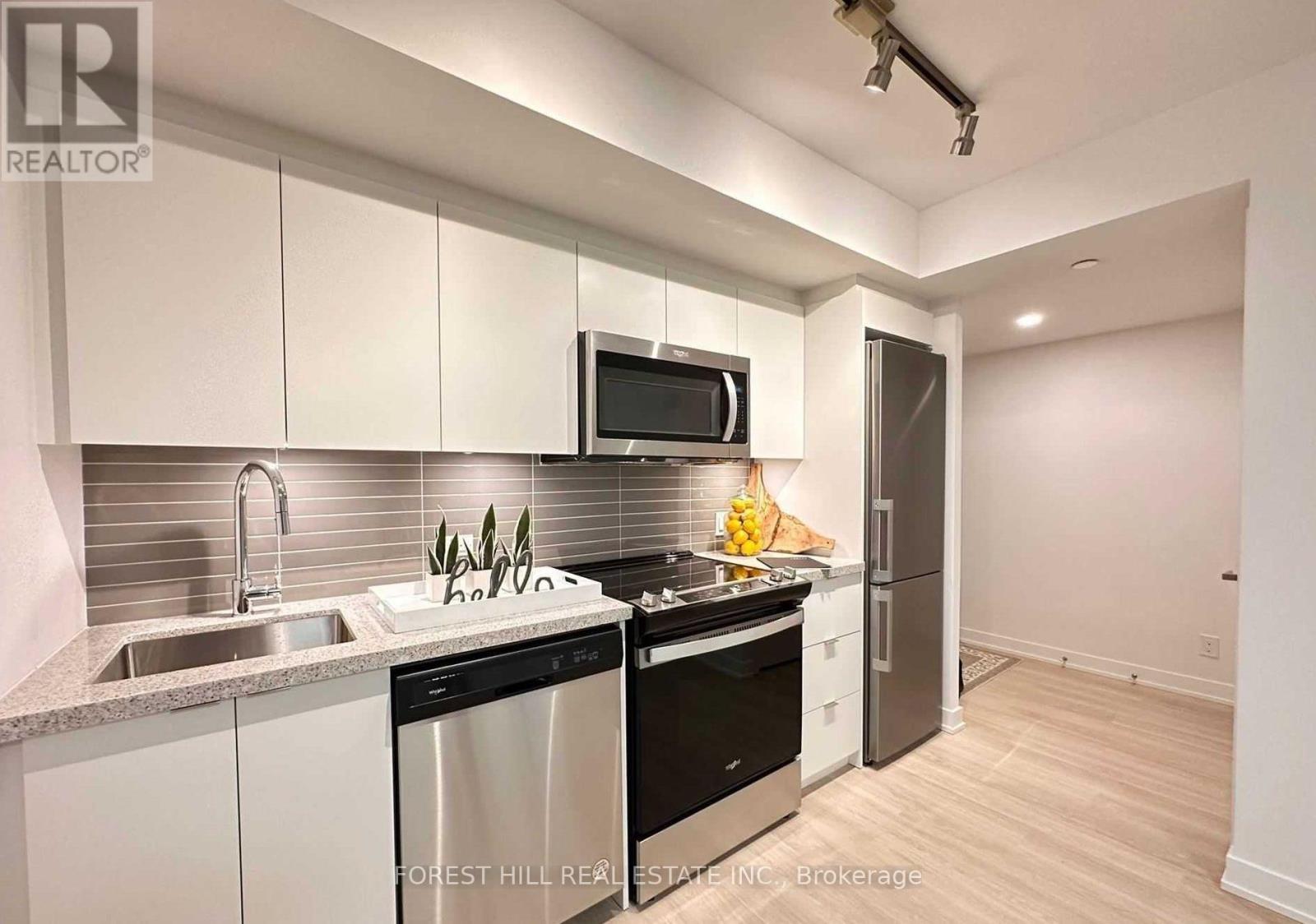 Source URL: https://ddfcdn.realtor.ca/listing/TS639112450465530000/reb82/highres/0/c12970300_2.jpg