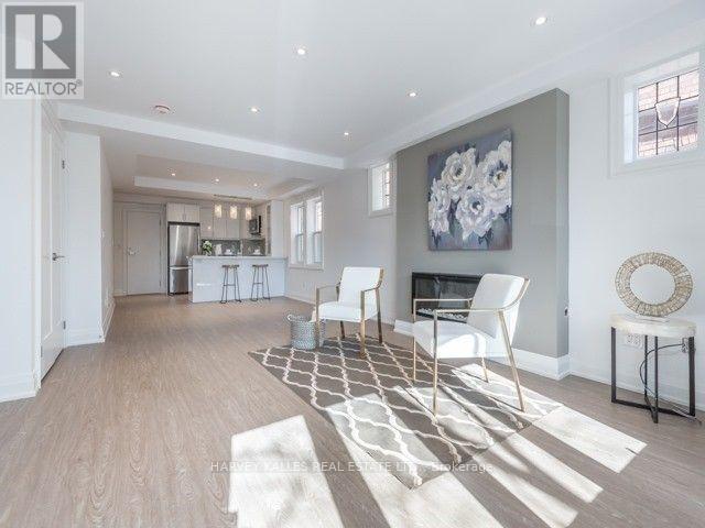 Source URL: https://ddfcdn.realtor.ca/listing/TS639112450466670000/reb82/highres/6/c12970326_2.jpg