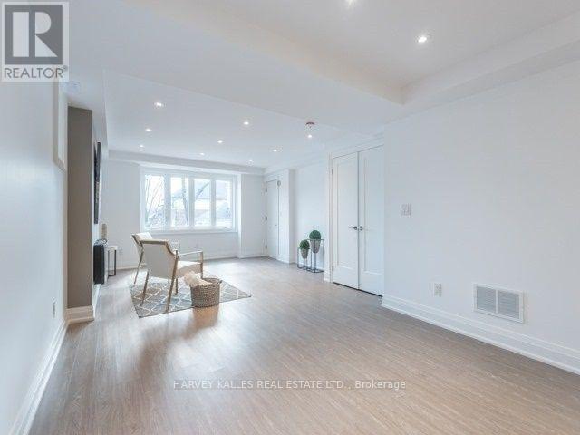 Source URL: https://ddfcdn.realtor.ca/listing/TS639112450466670000/reb82/highres/6/c12970326_6.jpg