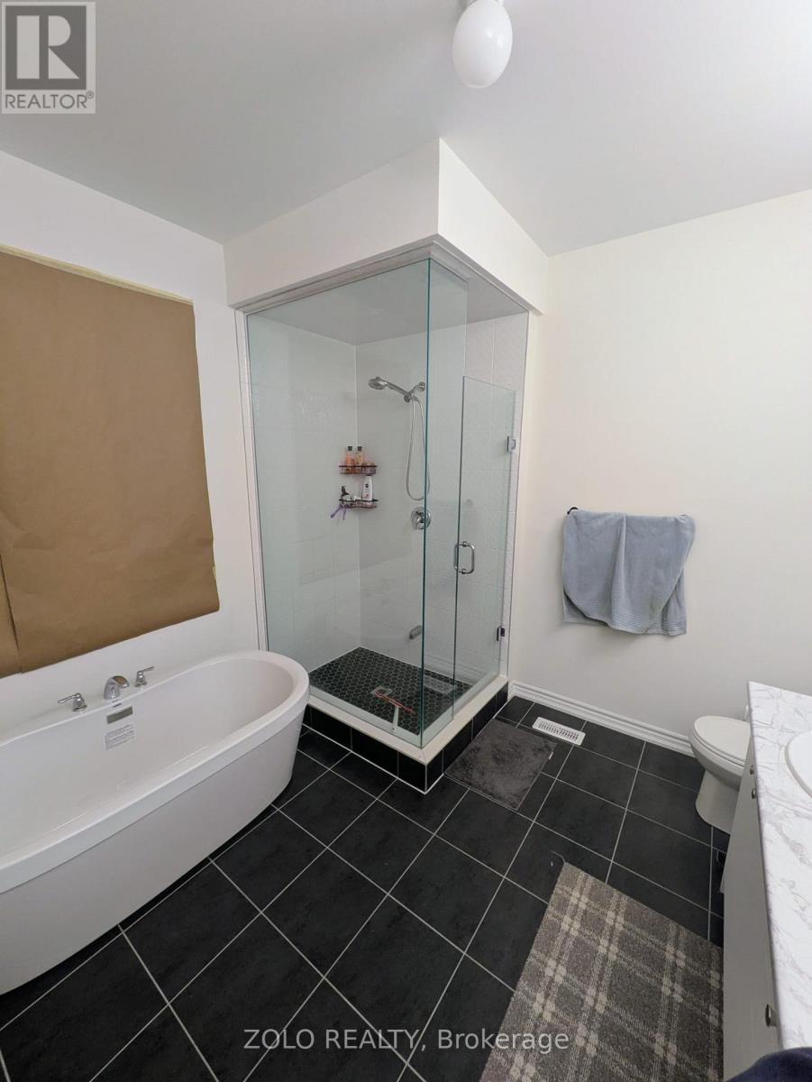 Source URL: https://ddfcdn.realtor.ca/listing/TS639112451388100000/reb82/highres/6/e12970256_4.jpg
