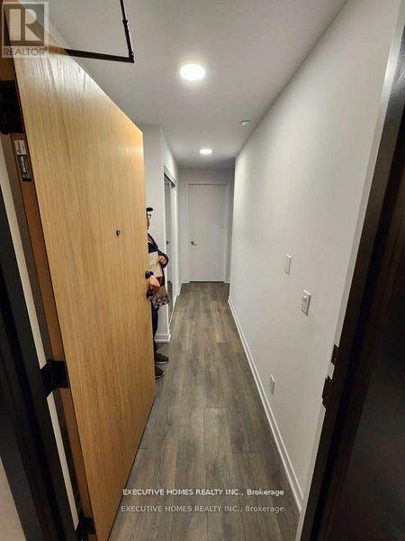 Source URL: https://ddfcdn.realtor.ca/listing/TS639112453053270000/reb82/highres/4/n12970494_2.jpg