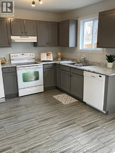 Source URL: https://ddfcdn.realtor.ca/listing/TS639112455698670000/reb34/highres/1/26007401_10.jpg