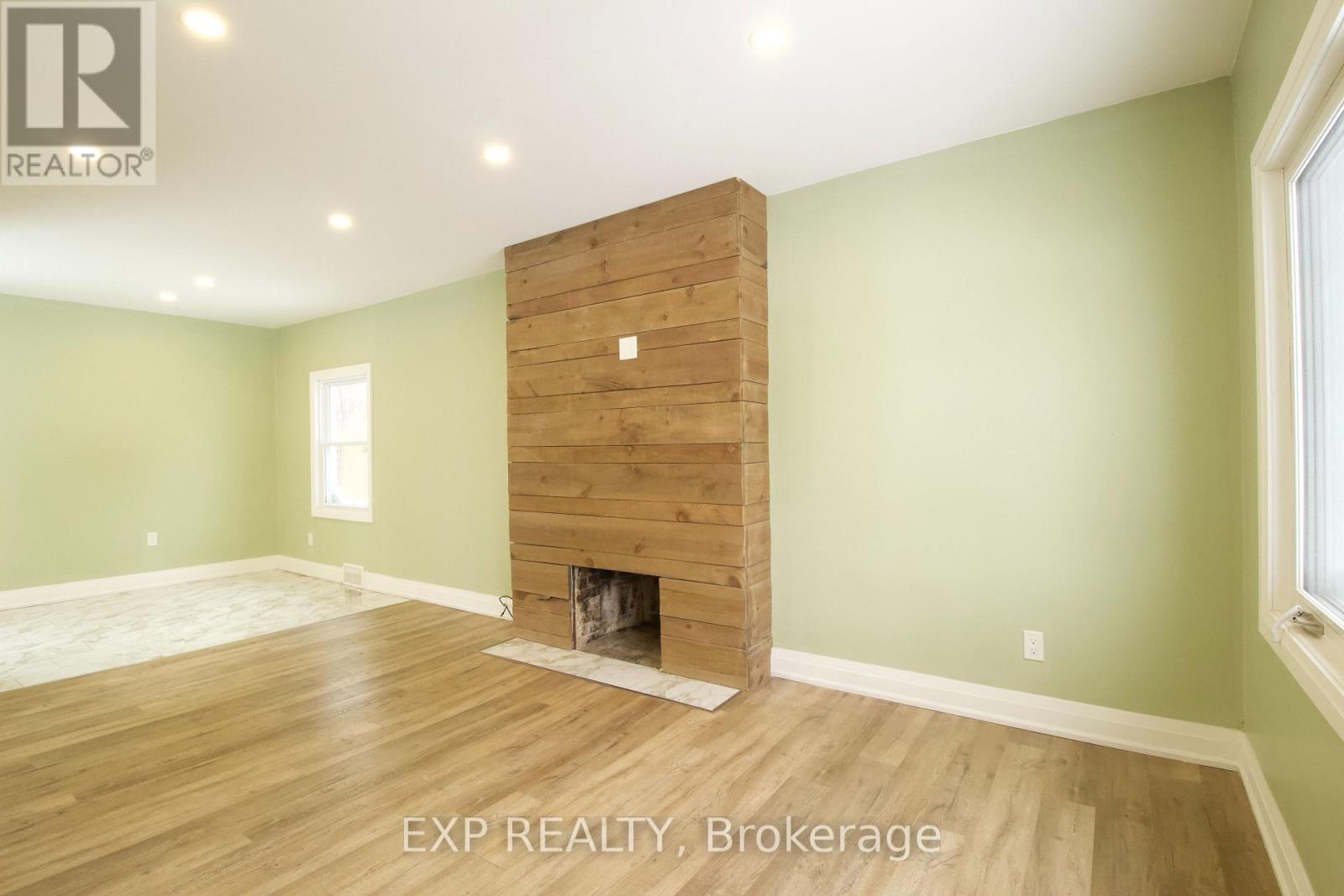 Source URL: https://ddfcdn.realtor.ca/listing/TS639112458329900000/reb82/highres/6/x12970436_3.jpg