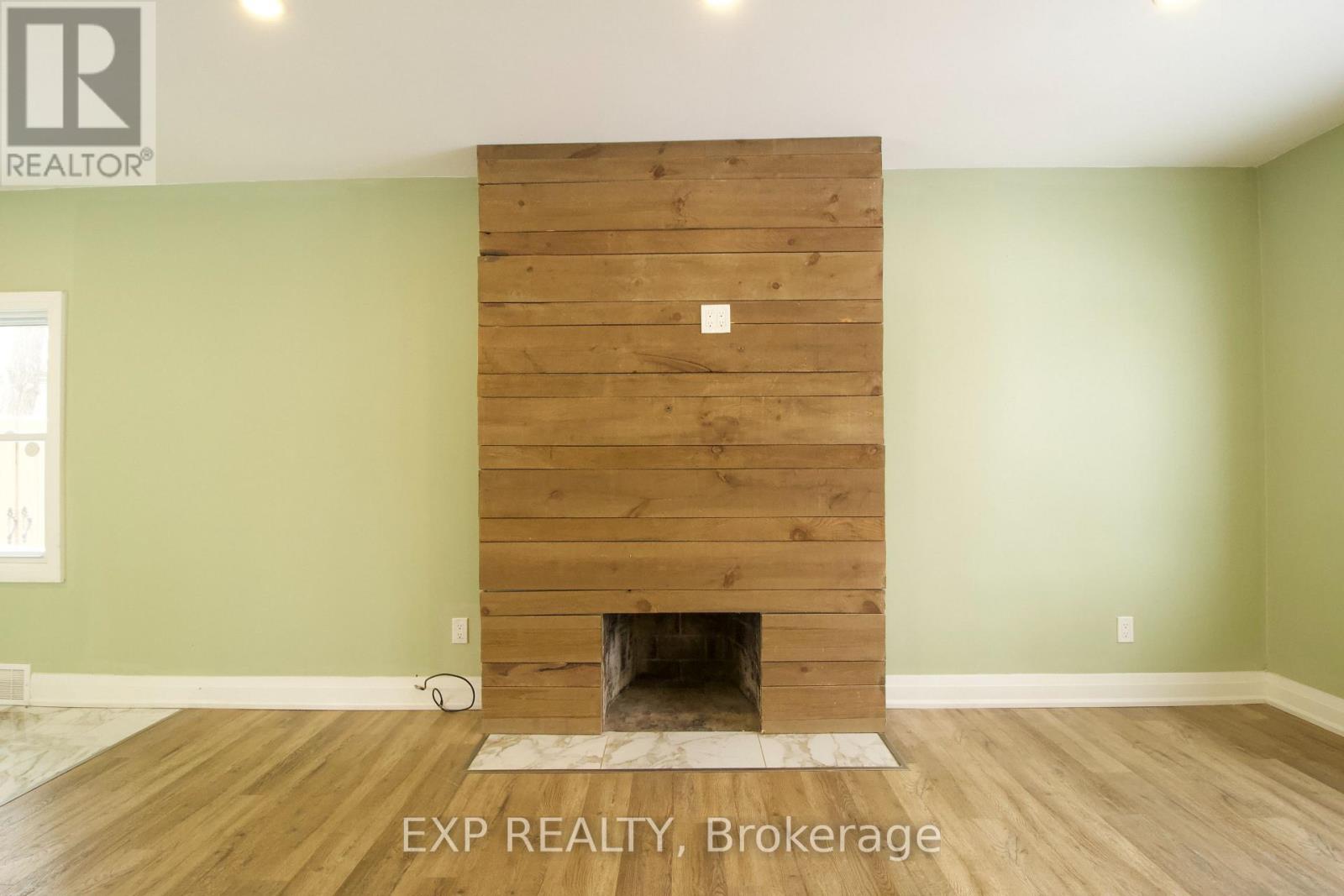 Source URL: https://ddfcdn.realtor.ca/listing/TS639112458329900000/reb82/highres/6/x12970436_4.jpg