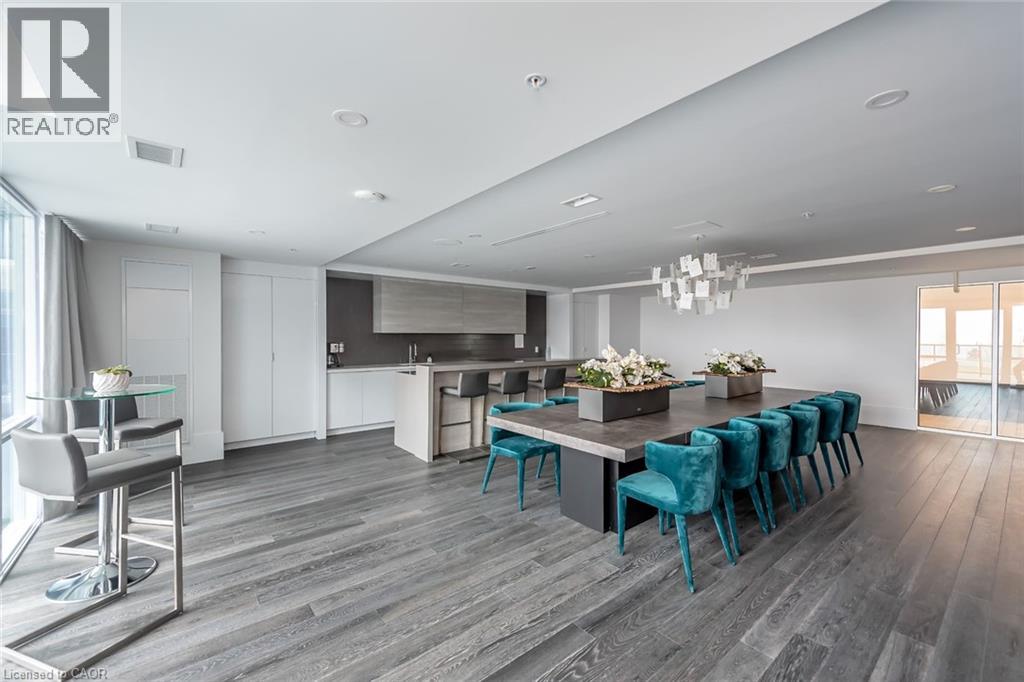 Source URL: https://ddfcdn.realtor.ca/listing/TS639112464698400000/reb14/highres/2/40818652_28.jpg