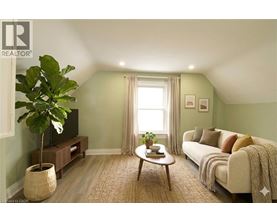 Source URL: https://ddfcdn.realtor.ca/listing/TS639112464719970000/reb14/highres/8/40818458_1.jpg