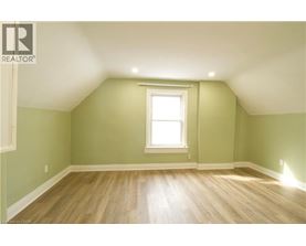 Source URL: https://ddfcdn.realtor.ca/listing/TS639112464719970000/reb14/highres/8/40818458_2.jpg