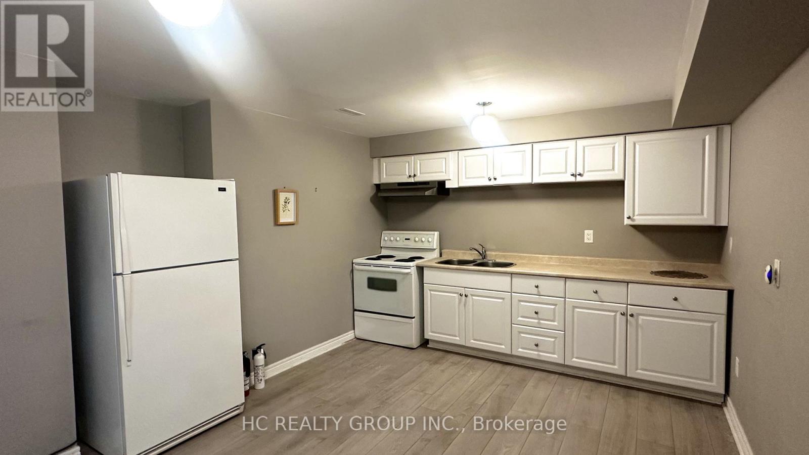 Source URL: https://ddfcdn.realtor.ca/listing/TS639112469724670000/reb82/highres/4/n12970664_1.jpg