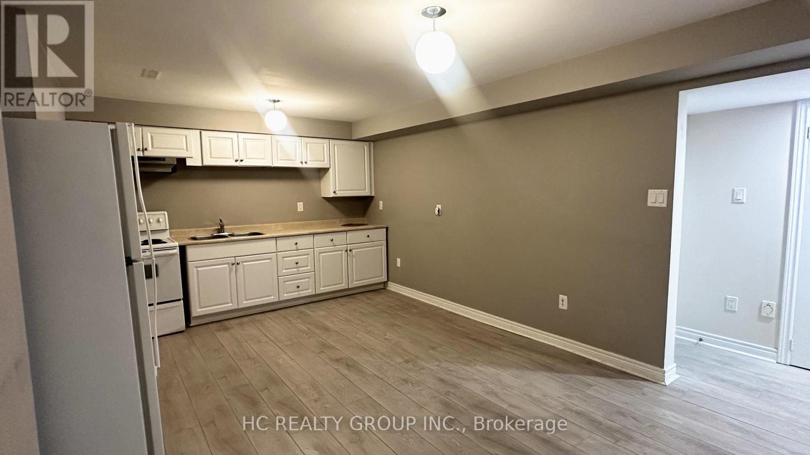 Source URL: https://ddfcdn.realtor.ca/listing/TS639112469724670000/reb82/highres/4/n12970664_3.jpg