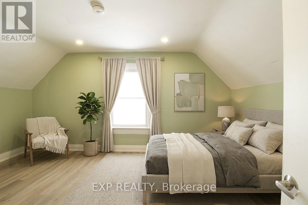 Source URL: https://ddfcdn.realtor.ca/listing/TS639112474218130000/reb82/highres/2/x12970782_5.jpg