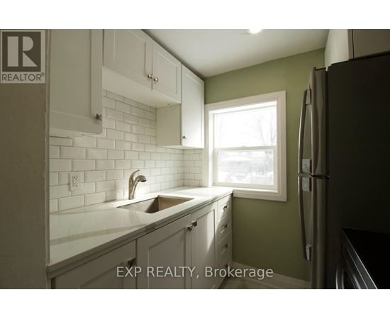 Source URL: https://ddfcdn.realtor.ca/listing/TS639112474218130000/reb82/highres/2/x12970782_8.jpg