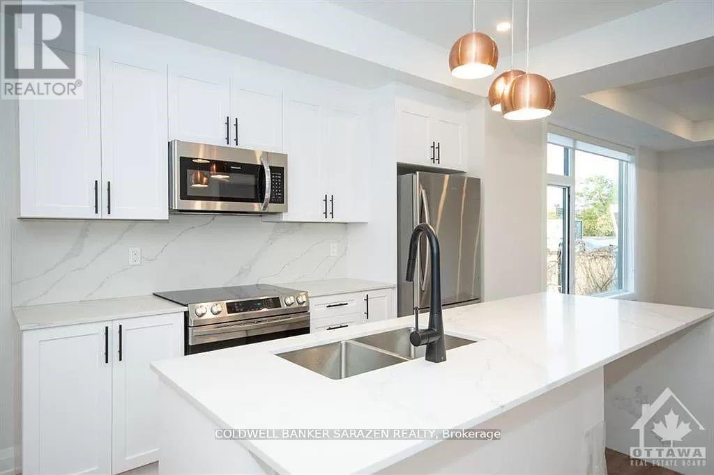 Source URL: https://ddfcdn.realtor.ca/listing/TS639112479794530000/reb76/highres/4/x12971074_4.jpg